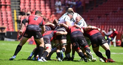 031026 - 10bet Lions v Ospreys - United Rugby Championship - Battle for possession