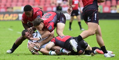 031026 - 10bet Lions v Ospreys - United Rugby Championship -  Luke Morgan of the Ospreys with the ball