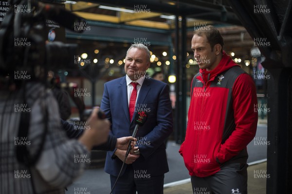 220120 - 2020 Guinness Six Nations Launch - Wales Head Coach Wayne Pivac and Alun Wyn Jones during the 2020 Guinness Six Nations Launch at Tobacco Dock, London