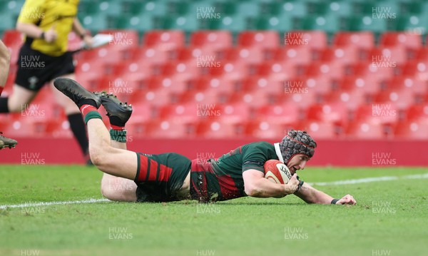 190426 - Aberavon Quins v Clwb Rygbi Cymry Caerdydd, Mens Division 2 Cup - Rhydian Williams of CRCC dives in to score try