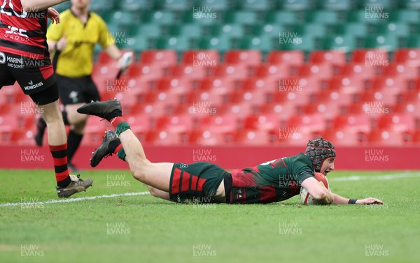 190426 - Aberavon Quins v Clwb Rygbi Cymry Caerdydd, Mens Division 2 Cup - Rhydian Williams of CRCC dives in to score try