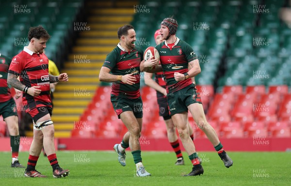 190426 - Aberavon Quins v Clwb Rygbi Cymry Caerdydd, Mens Division 2 Cup - Rhydian Williams of CRCC dives in to score try