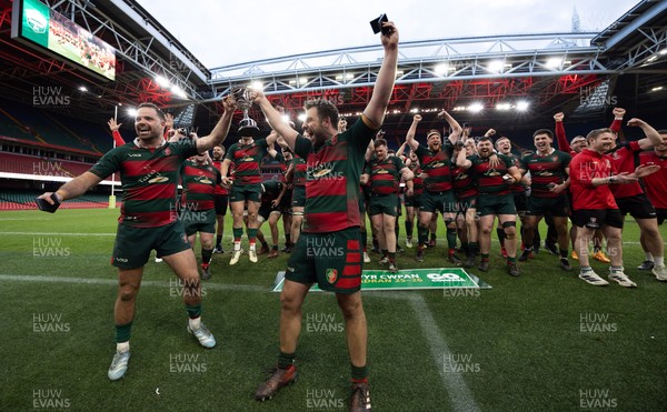 190426 - Aberavon Quins v Clwb Rygbi Cymry Caerdydd, Mens Division 2 Cup - Clwb Rygbi Cymry Caerdydd co captains, Cai Hayes and Harry Moyle lift the trophy with the team