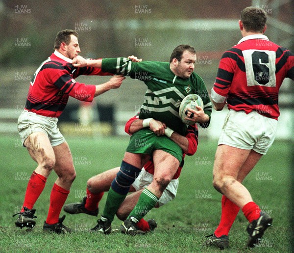 161295 - Aberavon v Caerphilly - Ioan Jones of Caerphilly is tackled by Rhodri Jones and John Jardine