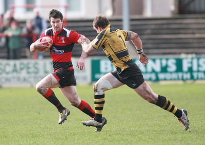 250212 Aberavon RFC v Newport RFC - Principality Premiership -Aberavon's Jamie Davies takes on Newport's Craig Hill