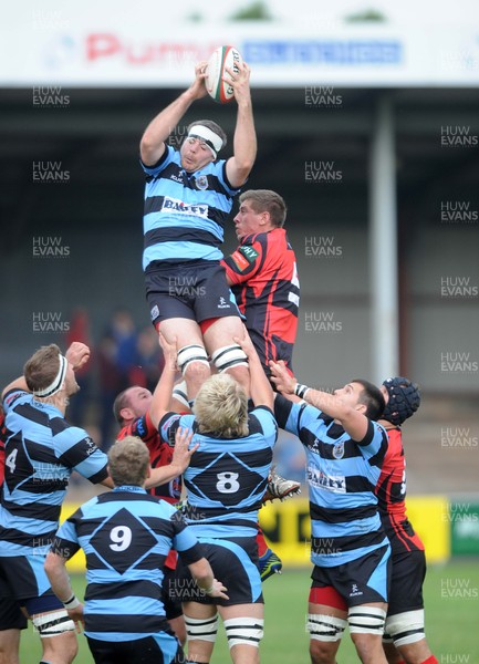 28 0913 -Aberavon Wizards v Cardiff RFC - James Murphy of Cardiff wins the ball in the line out ( c ) Huw Evans Agency