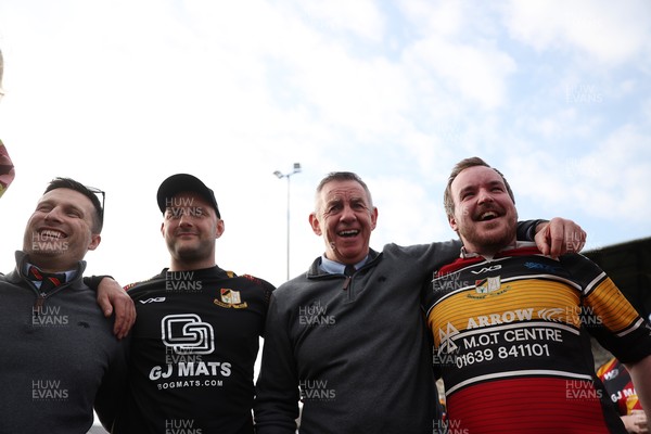 210326 - Abercrave v Dowlais - WRU Division One Semi Final - Abercrave team huddle