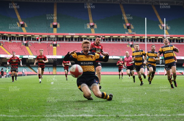 080423 - Aberdare v Morriston, WRU National Division 2 Cup Final - Ben Miller of Aberdare just fails to ground the ball before it goes out of play