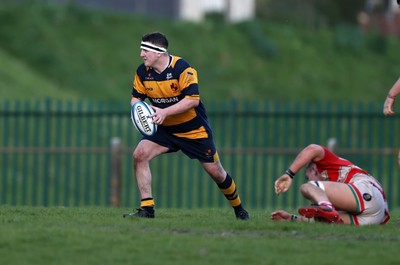 010526 - Aberdare v Ynysybwl - Mel Davies Cup Final - 