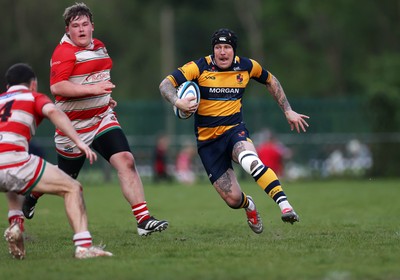 010526 - Aberdare v Ynysybwl - Mel Davies Cup Final - 