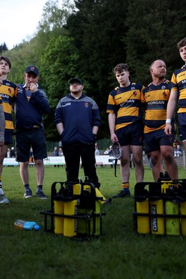 010526 - Aberdare v Ynysybwl - Mel Davies Cup Final - 
