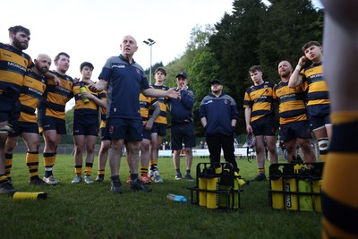 010526 - Aberdare v Ynysybwl - Mel Davies Cup Final - 