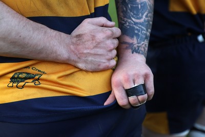 010526 - Aberdare v Ynysybwl - Mel Davies Cup Final - 
