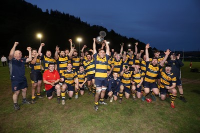 010526 - Aberdare v Ynysybwl - Mel Davies Cup Final - 