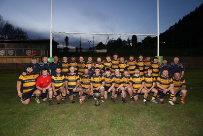 010526 - Aberdare v Ynysybwl - Mel Davies Cup Final - 