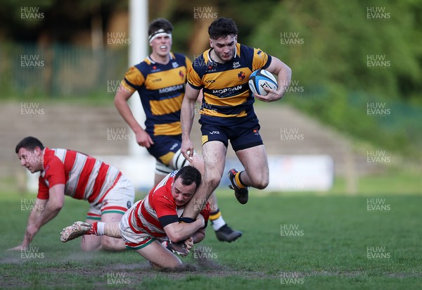 010526 - Aberdare v Ynysybwl - Mel Davies Cup Final - 