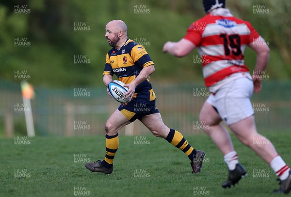 010526 - Aberdare v Ynysybwl - Mel Davies Cup Final - 