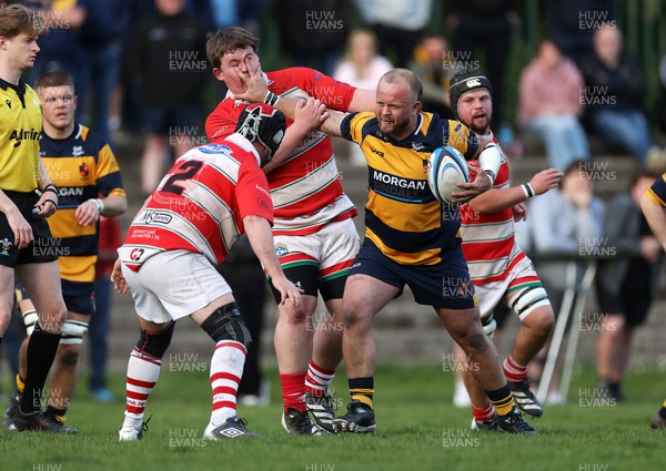 010526 - Aberdare v Ynysybwl - Mel Davies Cup Final - 