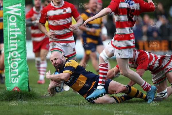 010526 - Aberdare v Ynysybwl - Mel Davies Cup Final - 