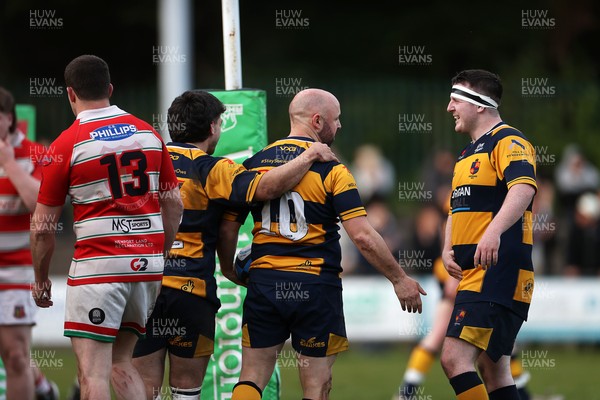 010526 - Aberdare v Ynysybwl - Mel Davies Cup Final - 