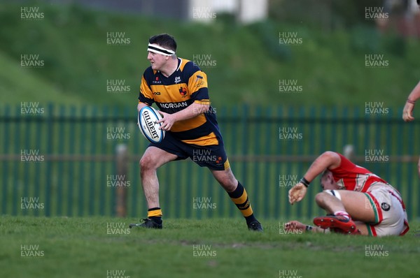 010526 - Aberdare v Ynysybwl - Mel Davies Cup Final - 
