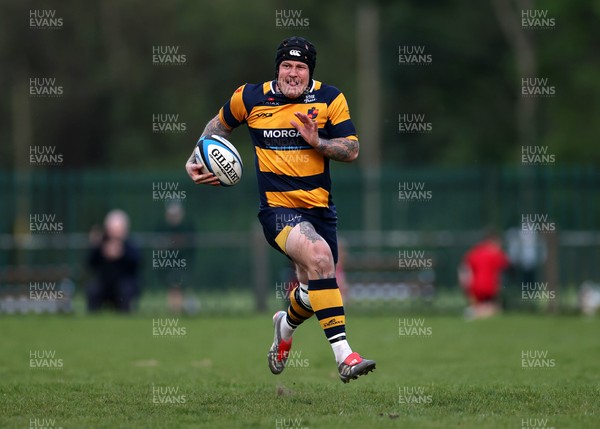 010526 - Aberdare v Ynysybwl - Mel Davies Cup Final - 