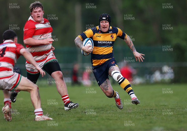 010526 - Aberdare v Ynysybwl - Mel Davies Cup Final - 