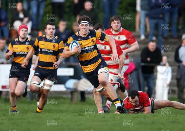 010526 - Aberdare v Ynysybwl - Mel Davies Cup Final - 