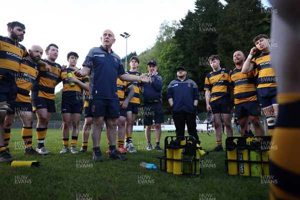 010526 - Aberdare v Ynysybwl - Mel Davies Cup Final - 