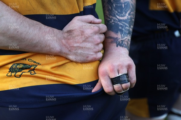 010526 - Aberdare v Ynysybwl - Mel Davies Cup Final - 