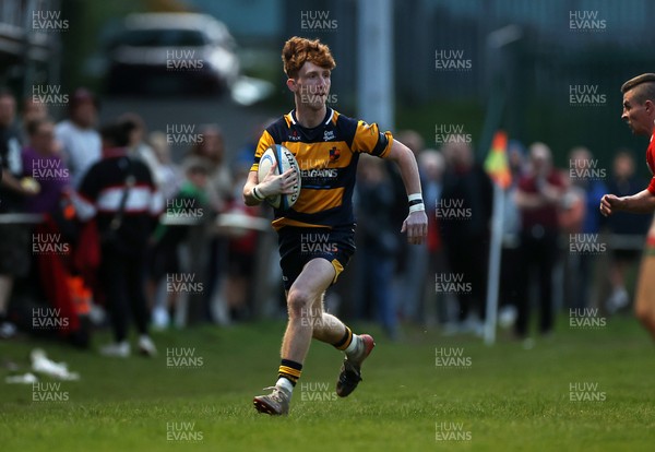 010526 - Aberdare v Ynysybwl - Mel Davies Cup Final - 
