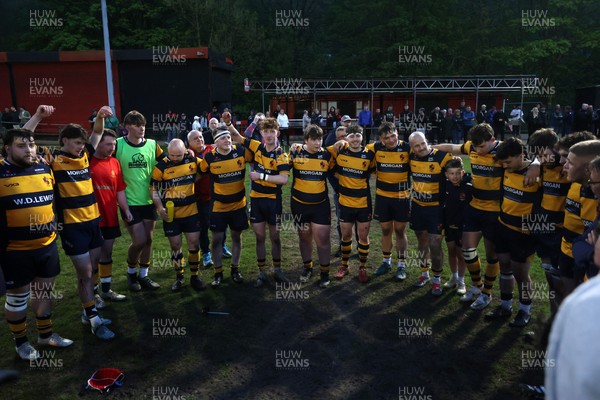 010526 - Aberdare v Ynysybwl - Mel Davies Cup Final - 