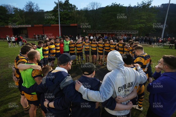 010526 - Aberdare v Ynysybwl - Mel Davies Cup Final - 