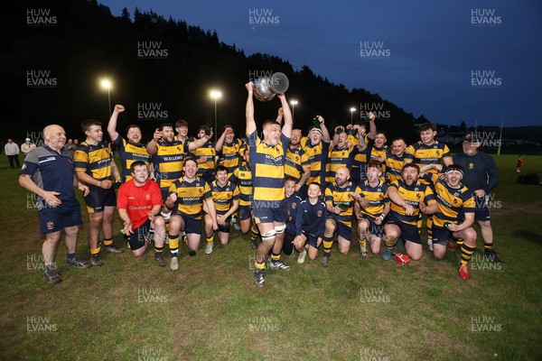 010526 - Aberdare v Ynysybwl - Mel Davies Cup Final - 