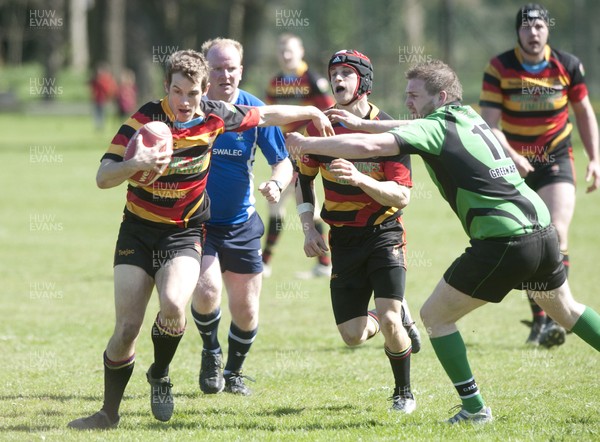 270413 - Abergele v Denbigh, SWALEC League 2 North -Abergele (green) take on Denbigh RFC in the Swalec League 2 North 