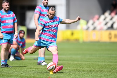 110525 - Aberteifi RFC v Newport Saracens - Mens Division 3 Cup Final - James Raymond of Newport Saracens kicks a penalty