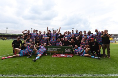 110525 - Aberteifi RFC v Newport Saracens - Mens Division 3 Cup Final - Newport Saracens celebrate lifting the trophy at full time
