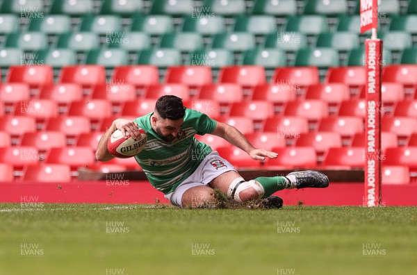 080423 - Abertillery BG v Vardre, WRU National Division 3 Cup Final - Aled Penn of Abertillery BG races in to score try