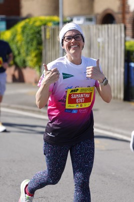 190426 - ABP Newport Marathon - International Sports Village Photo by Andrew Higgins
