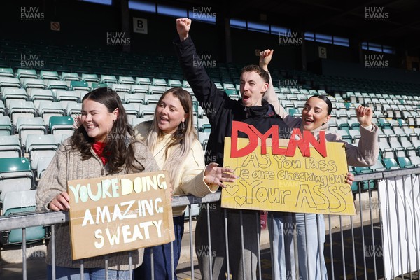 190426 - ABP Newport Marathon - International Sports Village Photo by Andrew Higgins