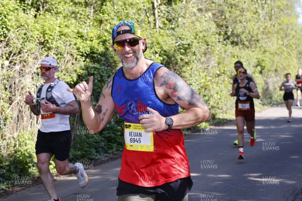 190426 - ABP Newport Marathon - International Sports Village Photo by Andrew Higgins