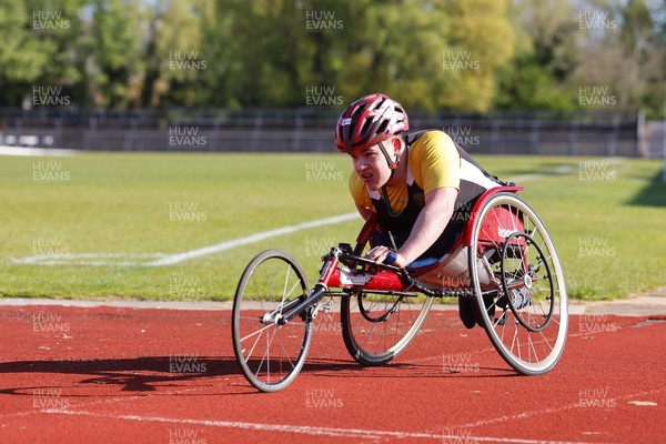 190426 - ABP Newport Marathon - International Sports Village Photo by Andrew Higgins