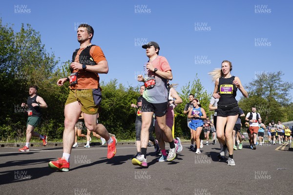 190426 - ABP Newport Marathon - International Sports Village Photo by Andrew Higgins