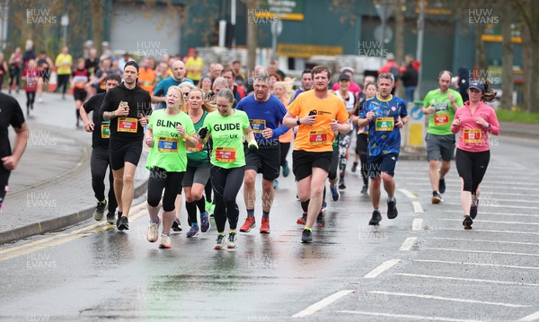 160423 - ABP Newport Wales Marathon & 10K - Runners head into the final stages of the 10k race