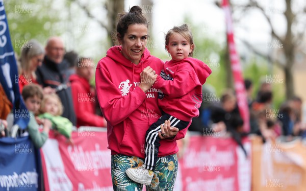 160423 - ABP Newport Wales Marathon & 10K - Children take part in the toddler dash