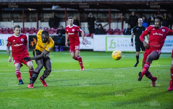 181117 - Accrington Stanley v Newport County - Sky Bet League 2 - Newport County forward Frank Nouble (10) scores the opening goal