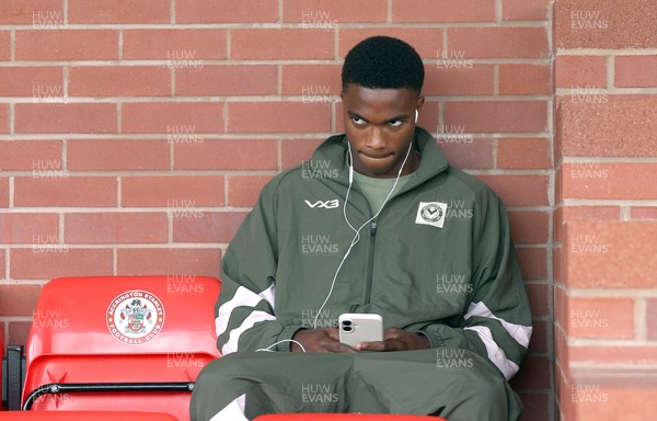 190926 - Accrington Stanley v Newport County - Sky Bet League 2 - Tanatswa Nyakuhwa of Newport