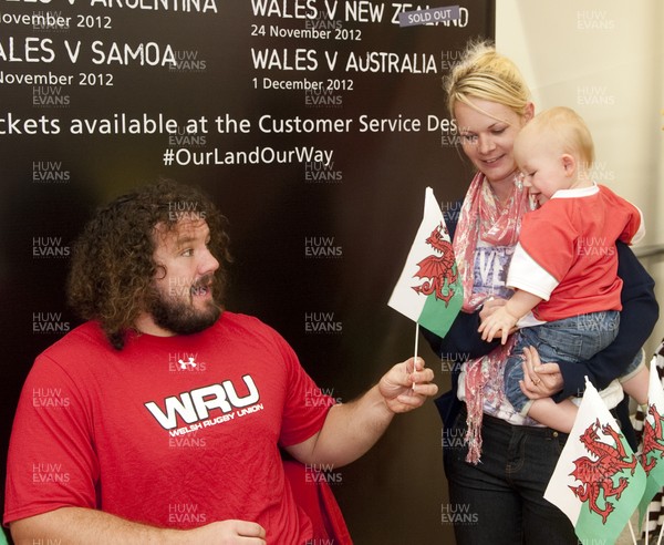 031012 - Adam Jones - Tesco - Merthyr Tydfil -  Adam Jones signs autographs for fans at Tesco, Merthyr Tydfil