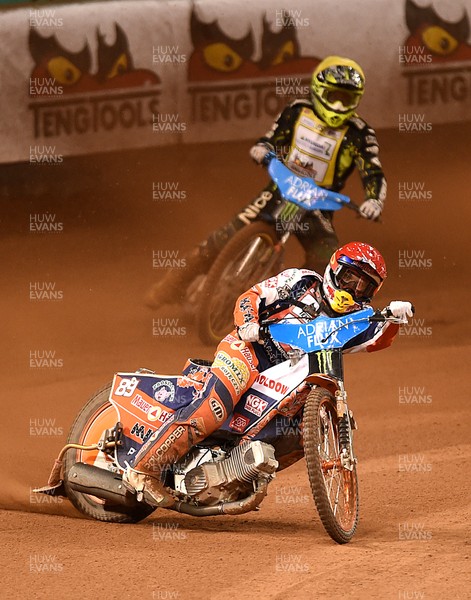 220717 - Adrian Flux British FIM Speedway Grand Prix 2017 - Emil Sayfutdinov (red) and Antonio Lindback (yellow) during heats