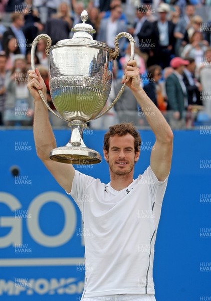 190616 - Aegon Championships at Queens  Club,Barons Court Finals Day - Andy Murray with the trophy